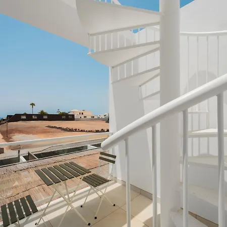 Alpesi faház Casa Geca. Ideal With Pool And Ocean Views